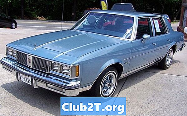 1985 m. „Oldsmobile Cutlass“ aukščiausio automobilio radijo stereo laidų schema
