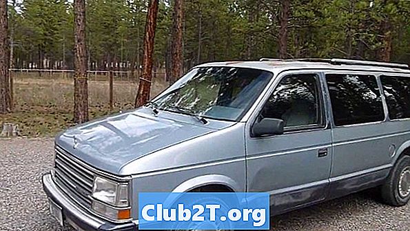 Ulasan Plymouth Voyager 1990 dan Penilaian - Kereta