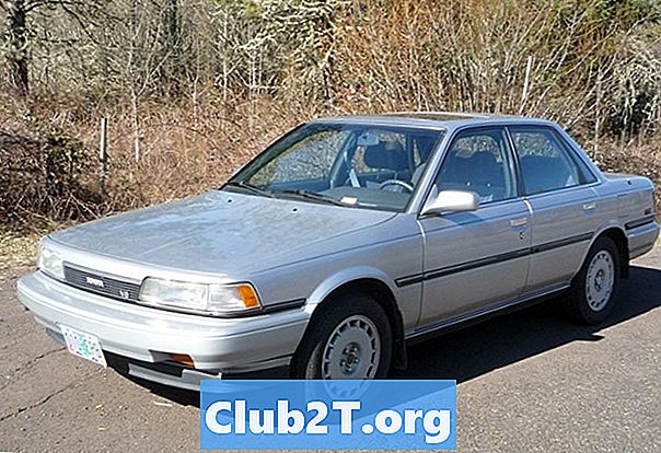 1990 Toyota Camry Recenzie a hodnotenie