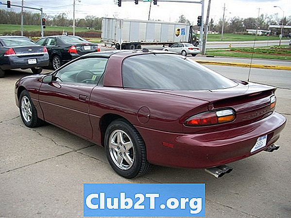 2000 „Chevrolet Camaro“ automobilio saugumo laidų vadovas