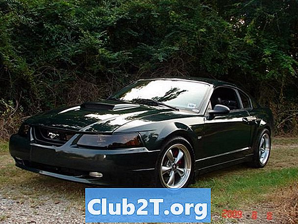 2000 „Ford Mustang“ atsargų padangų dydžių informacija
