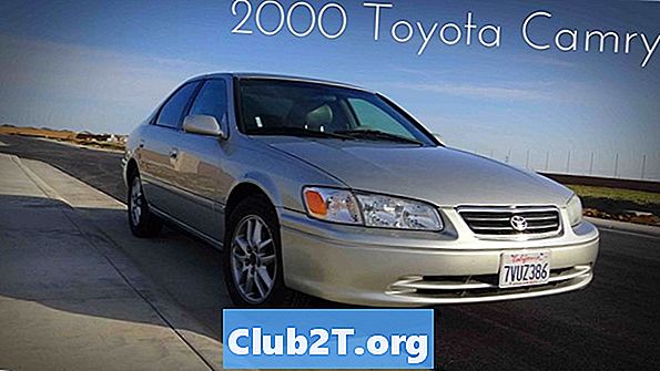 2000 „Toyota Camry“ apžvalgos ir įvertinimai