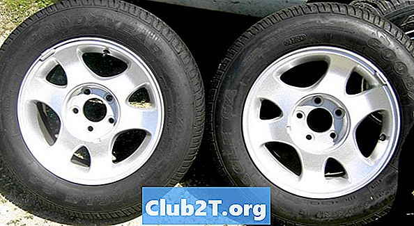 Guia do tamanho dos pneus da fábrica de Ford Mustang 2001