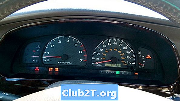 2001 m. Toyota 4Runner automobilio lemputės dydžio diagrama