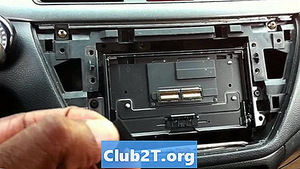 2003 m. „Mitsubishi Outlander“ automobilio stereo laidų schema