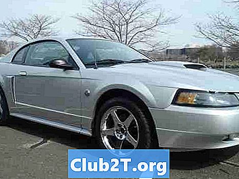 2004 Ford Mustang GT OEM pnevmatike velikosti