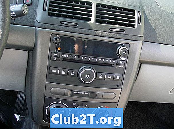 2007 Chevrolet Cobalt LS rūpnīcas riepu izmēru rokasgrāmata