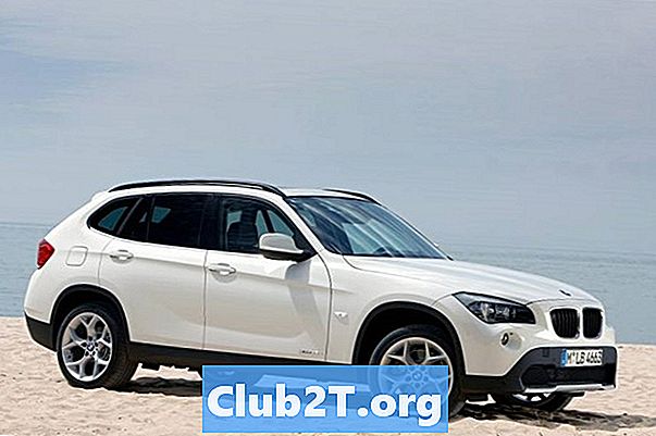 2012 m. BMW X1 apžvalgos ir įvertinimai