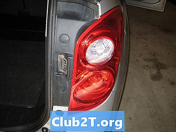 2013 Chevrolet Equinox Promjena žarulje Veličina tablice