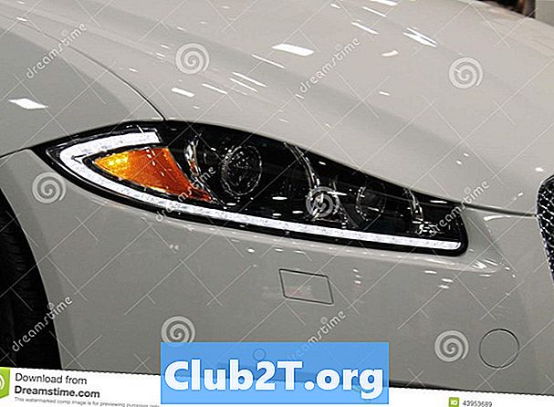 2013 m. Jaguar XF automobilių lempučių dydžiai