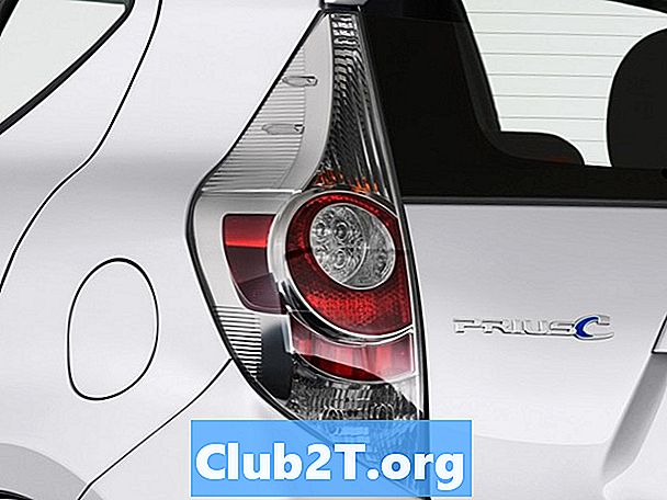 2013 Toyota Prius C lyspære størrelse informasjon