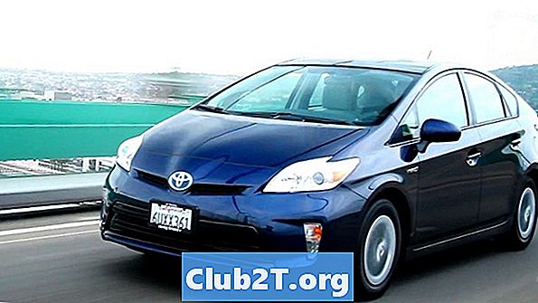 2013 Recenze a hodnocení Toyota Prius