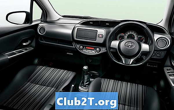 2015 Toyota Yaris SE-diagram met automatische gloeilampafmetingen